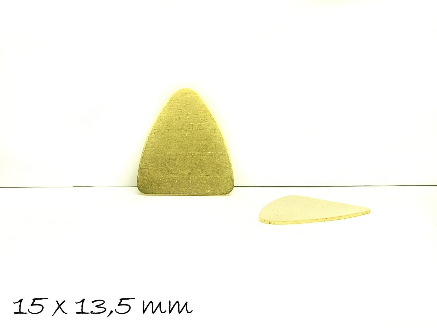 6 Stück Stempel Plättchen Messing Dreieck 15 x 13,5 mm