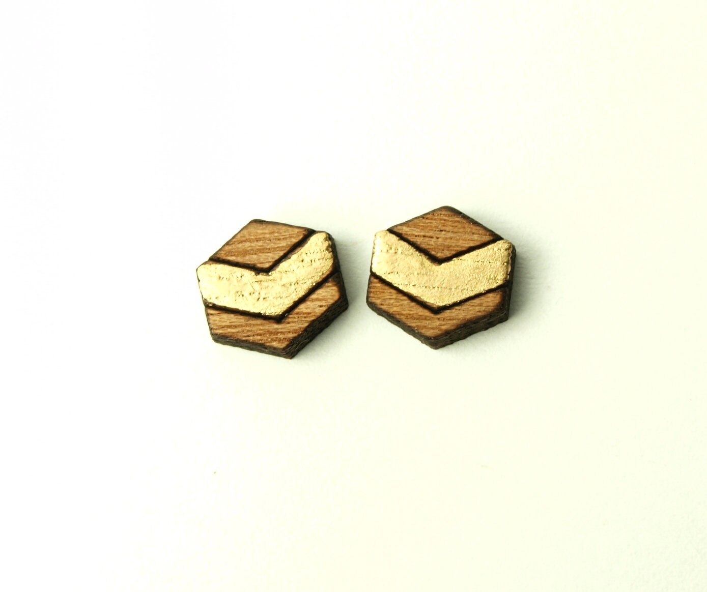 Ohrstecker nach Wahl Fünfeck Sechseck Pentagon Hexagon Wabe geometrisch gold Holz Ohrringe Stecker