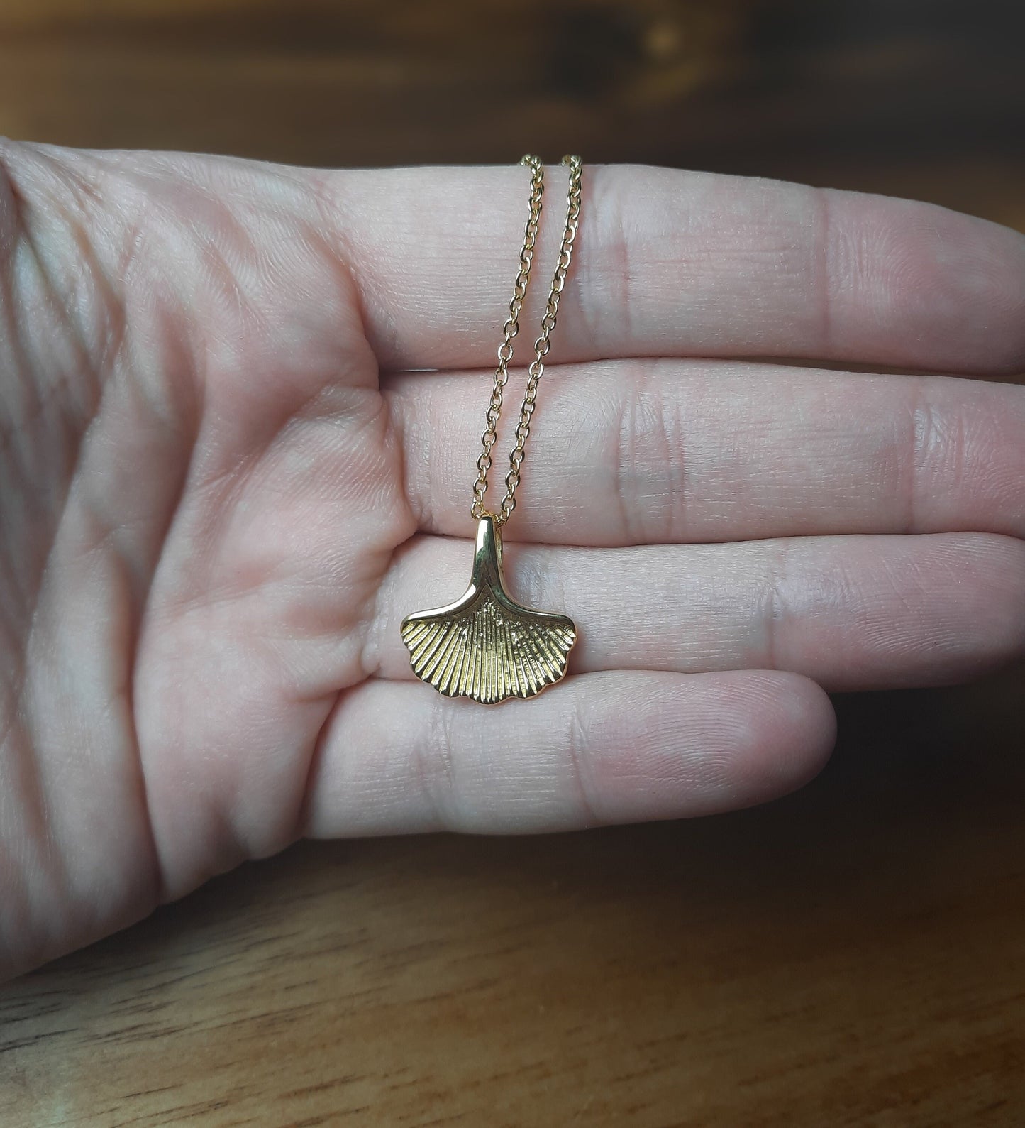 Kette Ginkgo Blatt Edelstahl Anhänger golden silbern Farbe nach Wahl