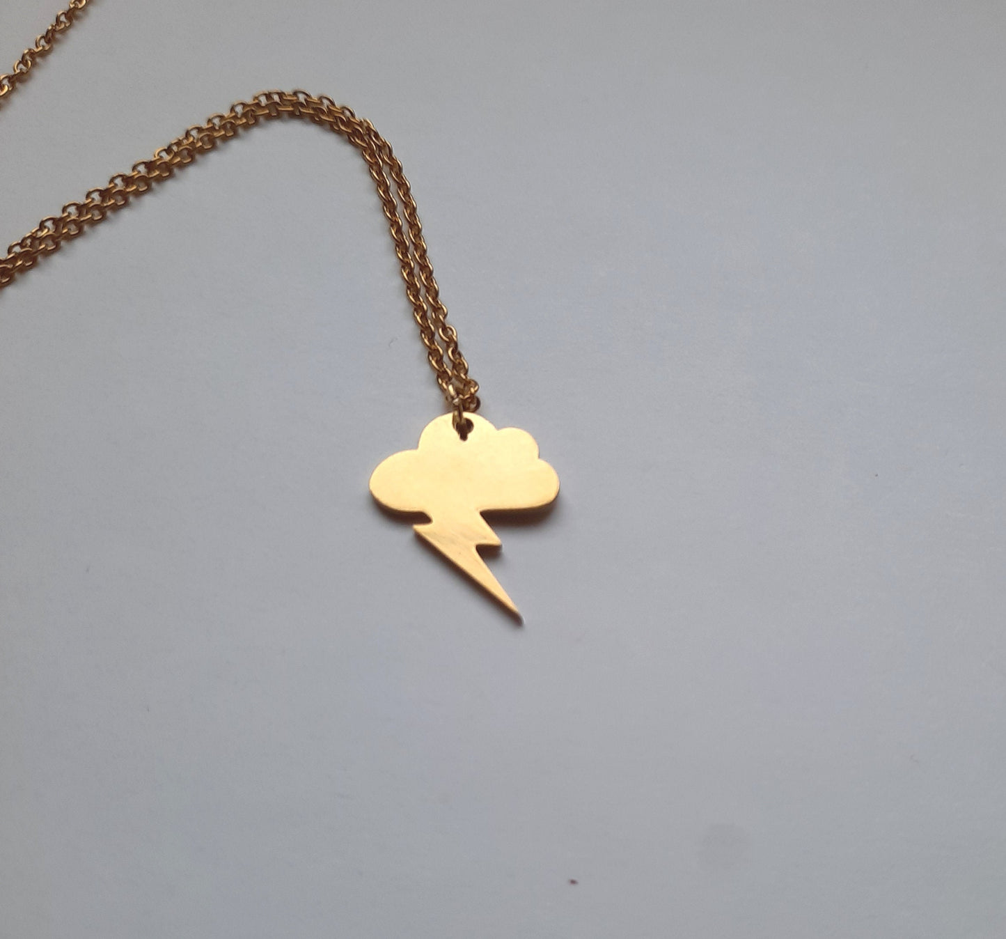 Kette Gewitter Wolke Blitz Edelstahl Anhänger Farbe nach Wahl golden silbern Pfeil Himmel Wetter