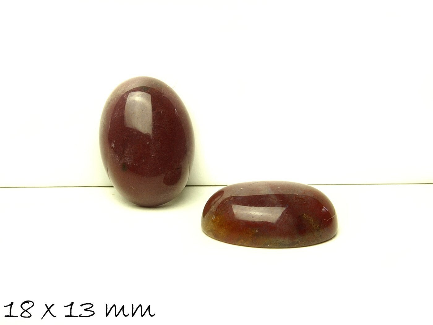 2 Stück Edelstein Cabochons, oval, Indischer Achat, 18 x 13 mm, rot