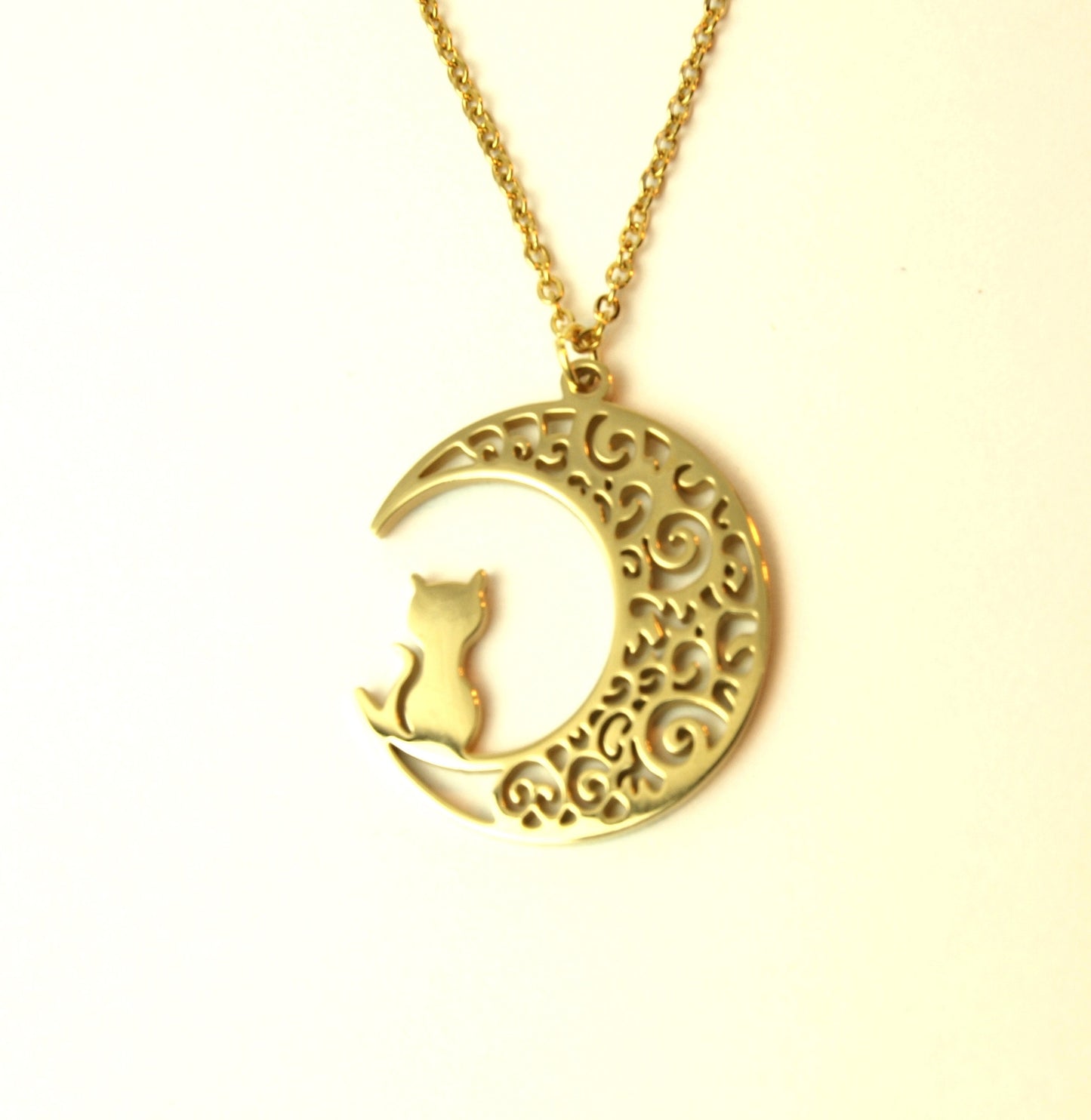 Kette Katze auf Mond Nacht Himmel verziert Ornamente Orient sitzen Edelstahl Anhänger golden