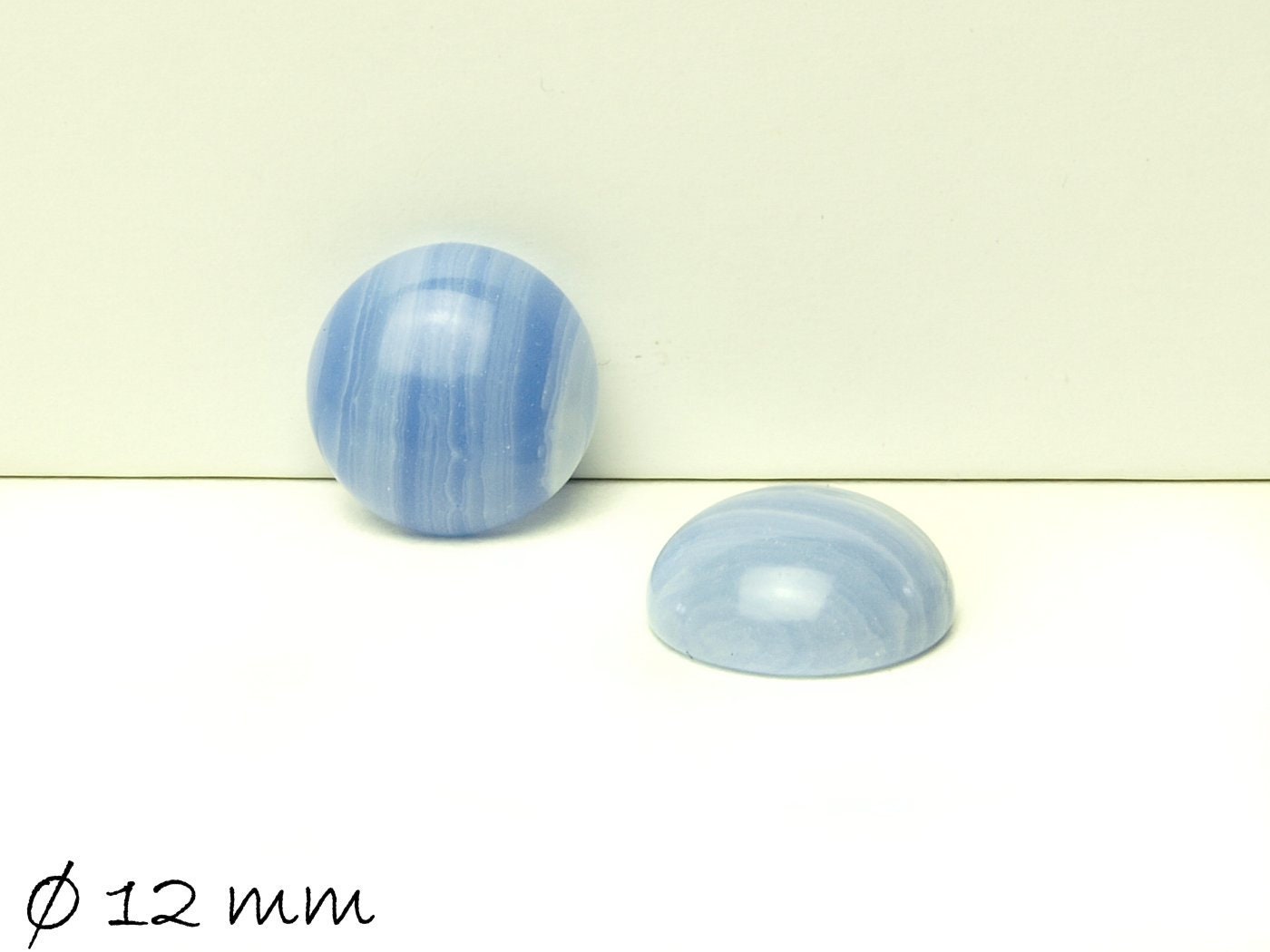 2 Stück Edelstein Cabochons Achat, rund, hellblau Ø 12 mm