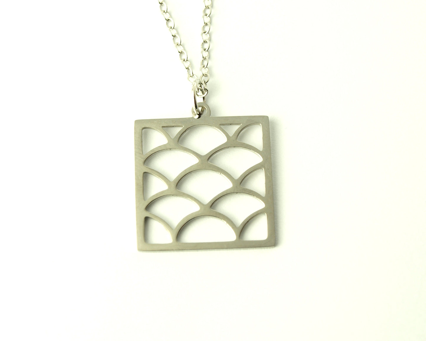 Kette Edelstahl Viereck Wellenmuster Quadrat Anhänger geometrisch