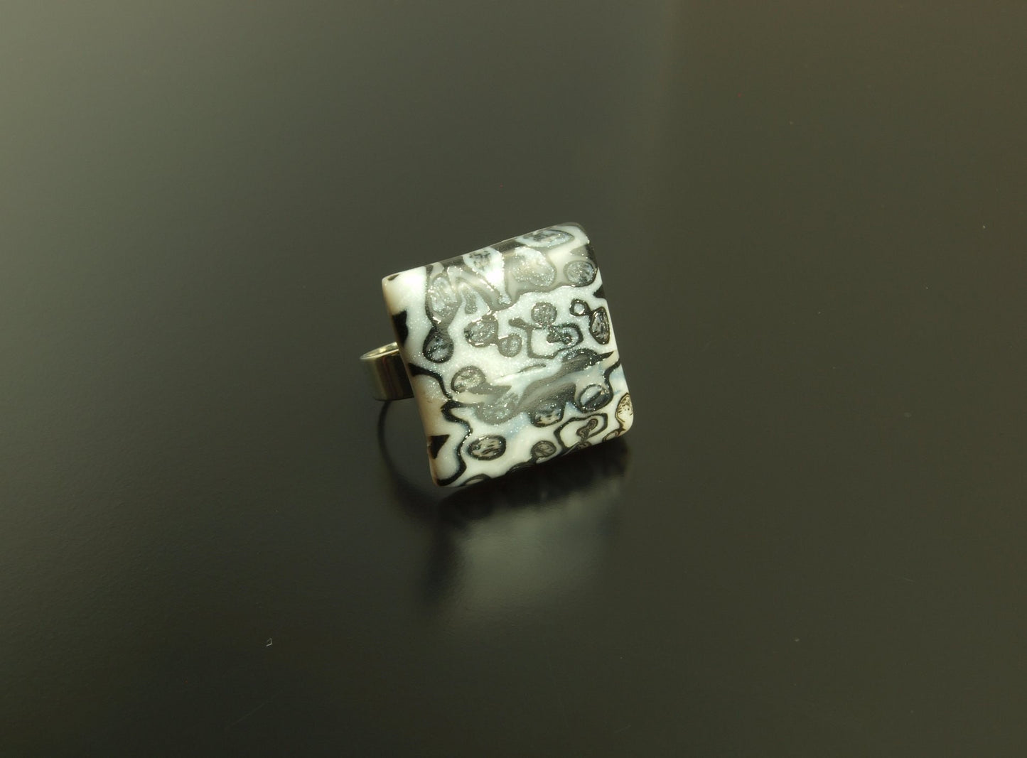Ring Fimo Clay Cabochon Herz Dreieck Kreis schwarz weiß Muster nach Wahl Streifen Kreise retro