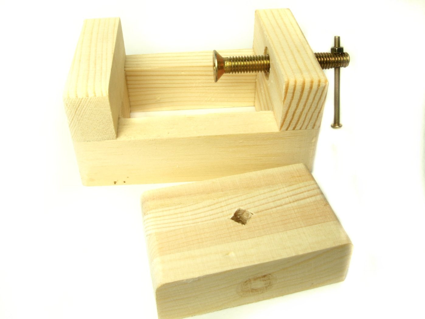 Kleiner Schraubstock aus Holz für den Schreibtisch
