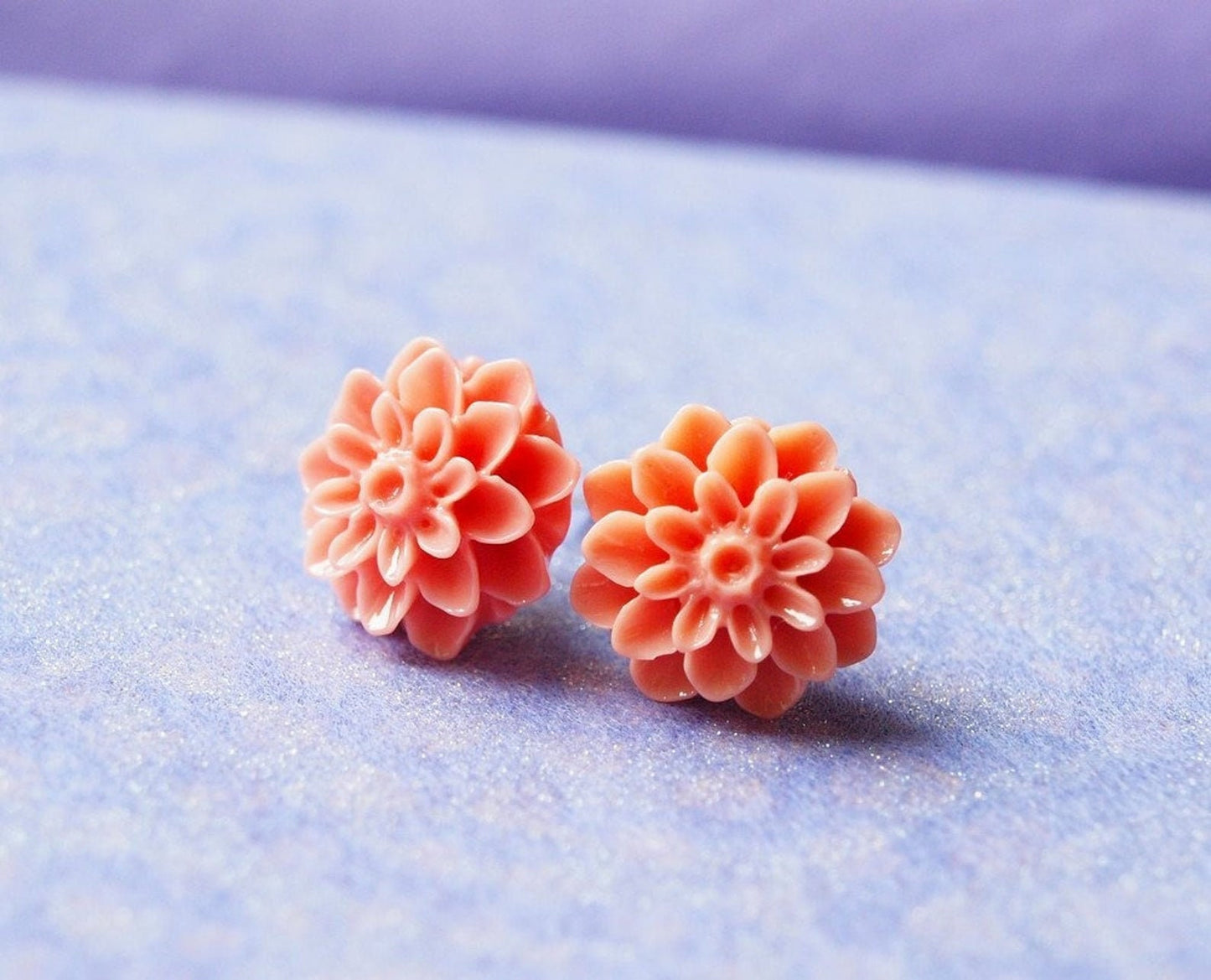 Ohrstecker Chrysantheme Blume Blüte Farbe nach Wahl türkis blau beige rosa pfirsich orange Ohrringe Juvelato