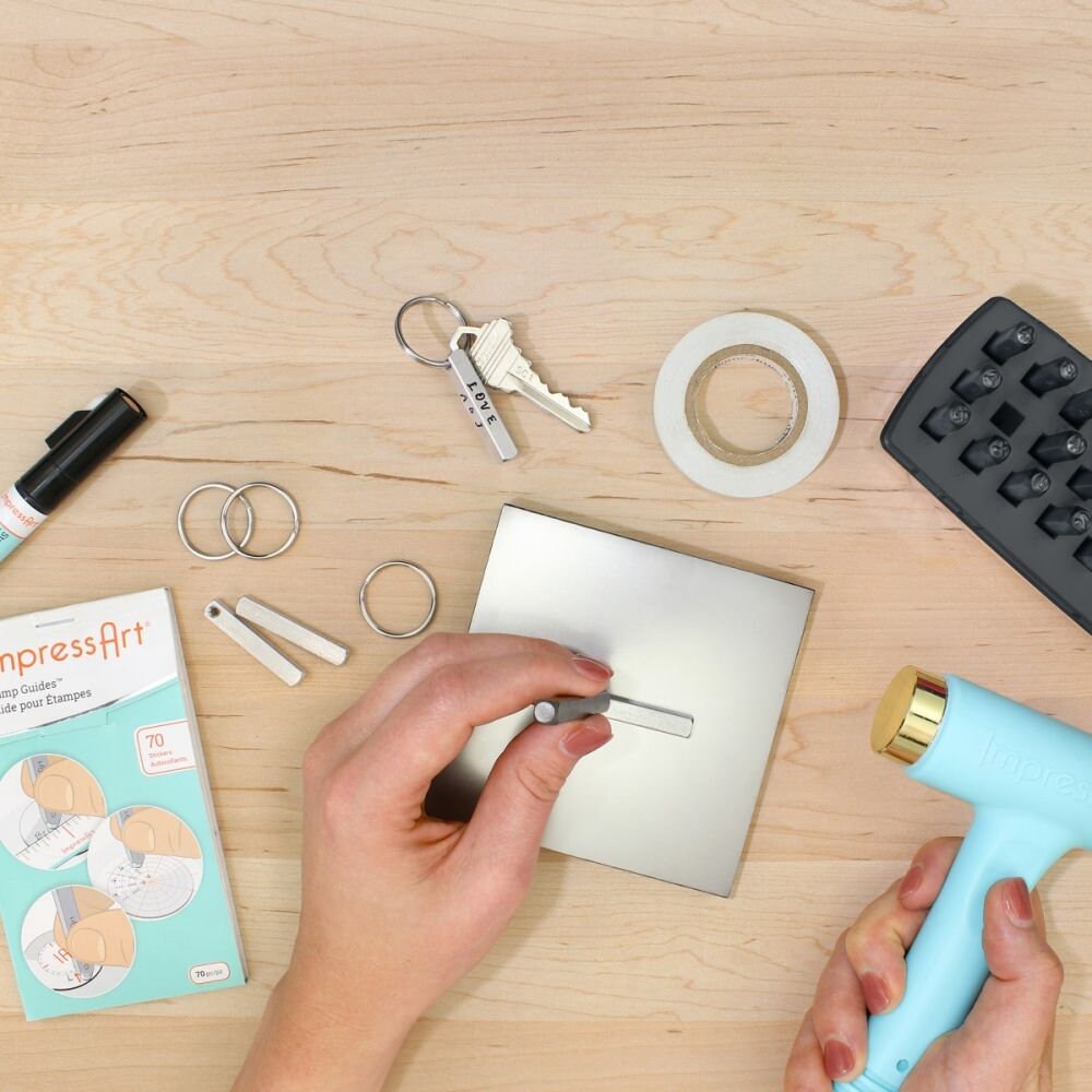 Metall Stempel Kit Bridgette, 3 mm Großbuchstaben, mit Hammer, Block und weiterem Zubehör