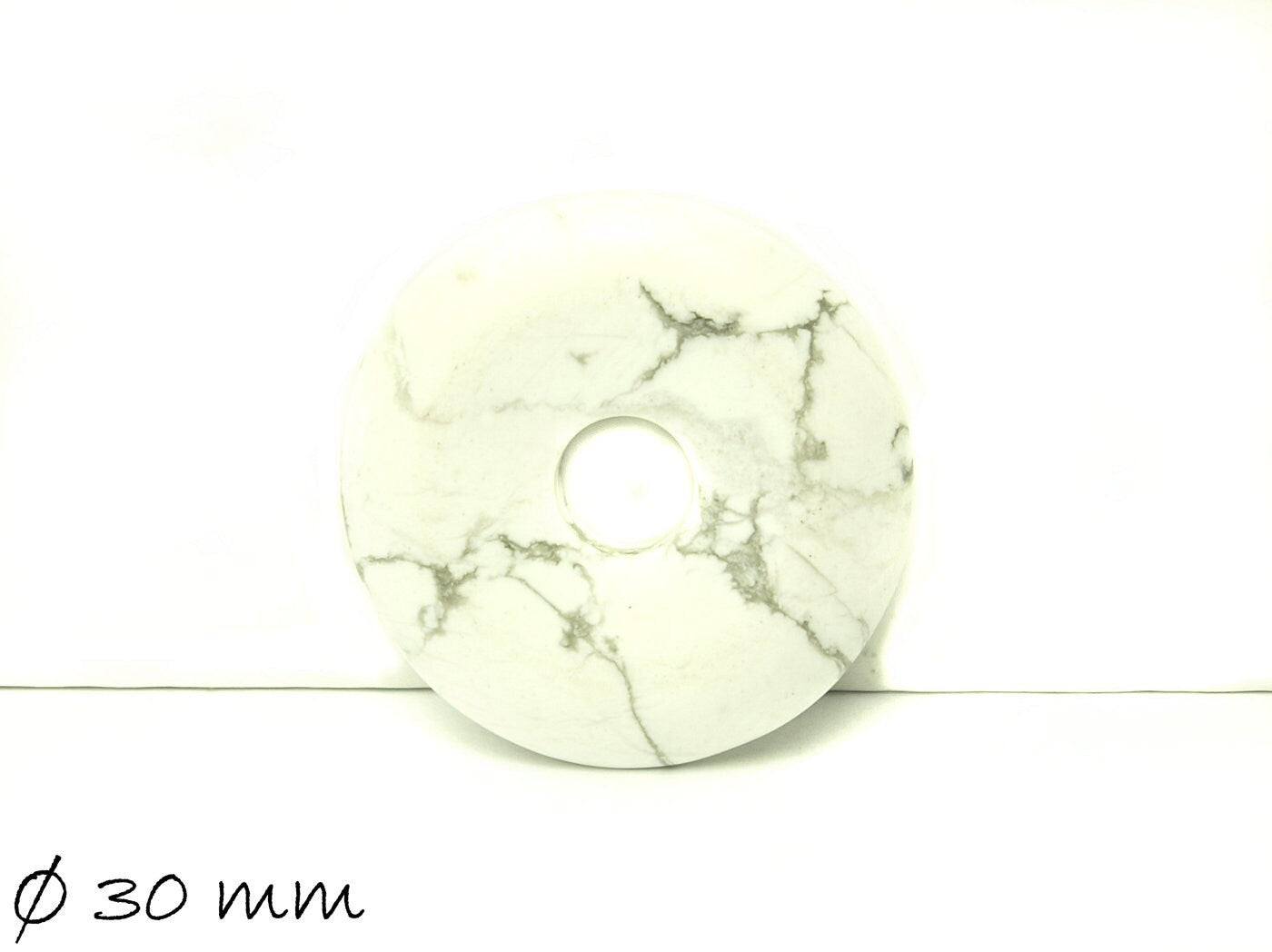 1 Stück Donut Anhänger Edelstein weißer Howlith, Ø 30 mm