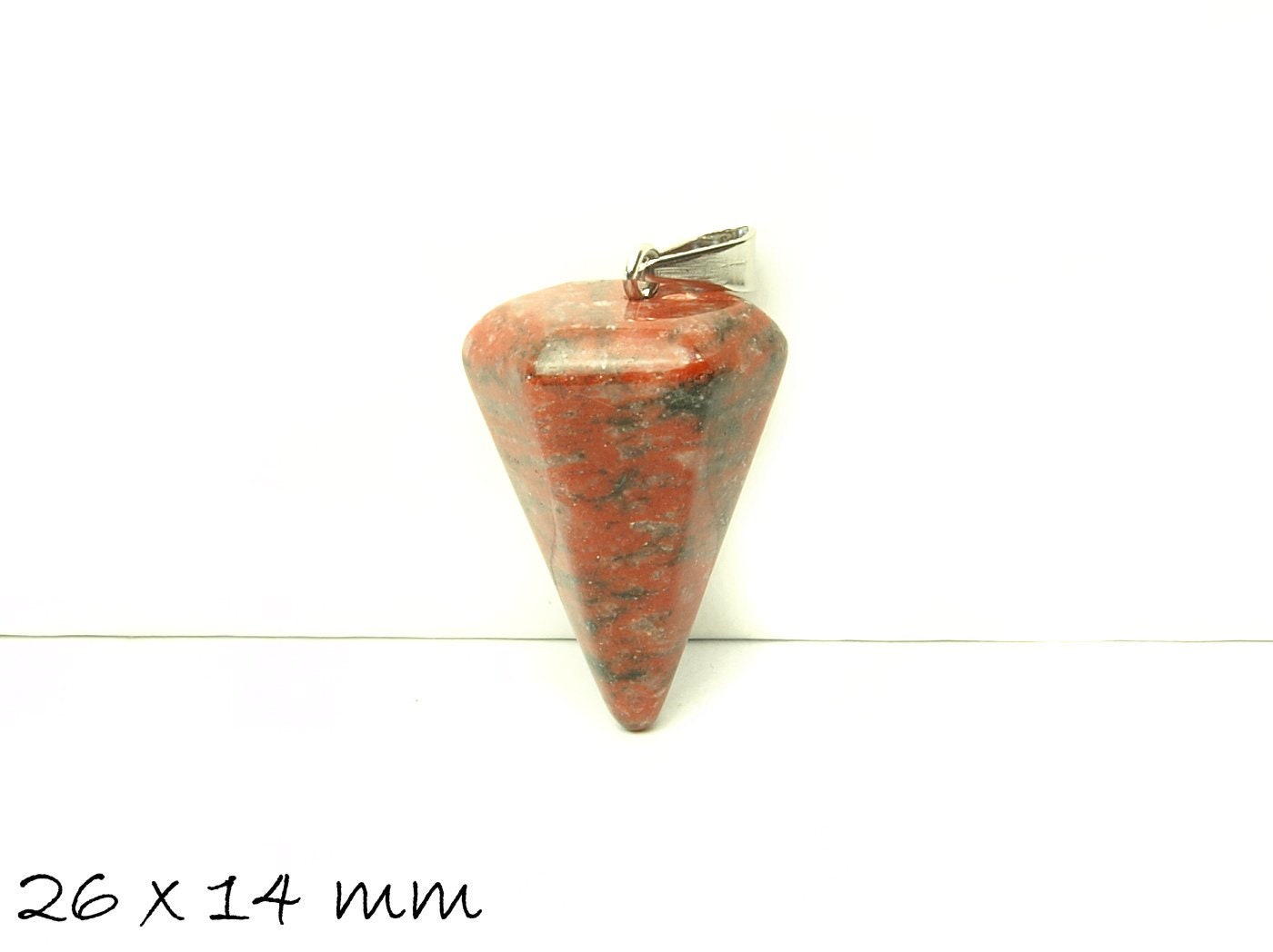 1 Anhänger Edelstein roter Jasper, Spitze, 26 x 14 mm