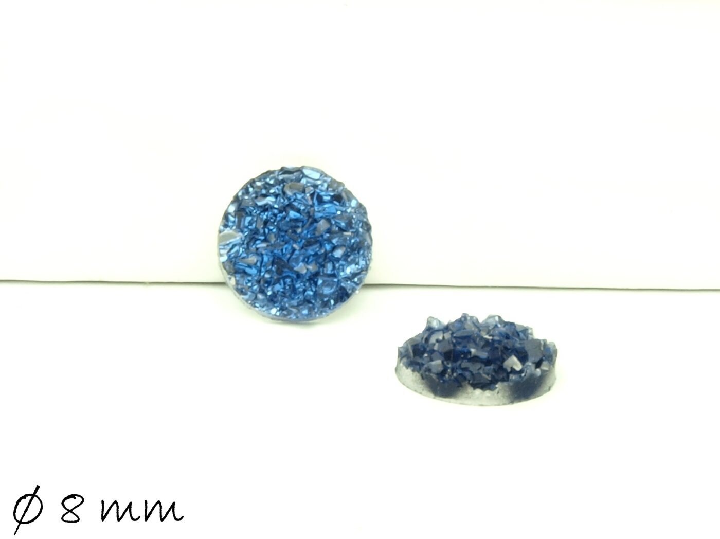 8 Stück runde Resin Cabochons Druzy-Imitat 8 mm, blau
