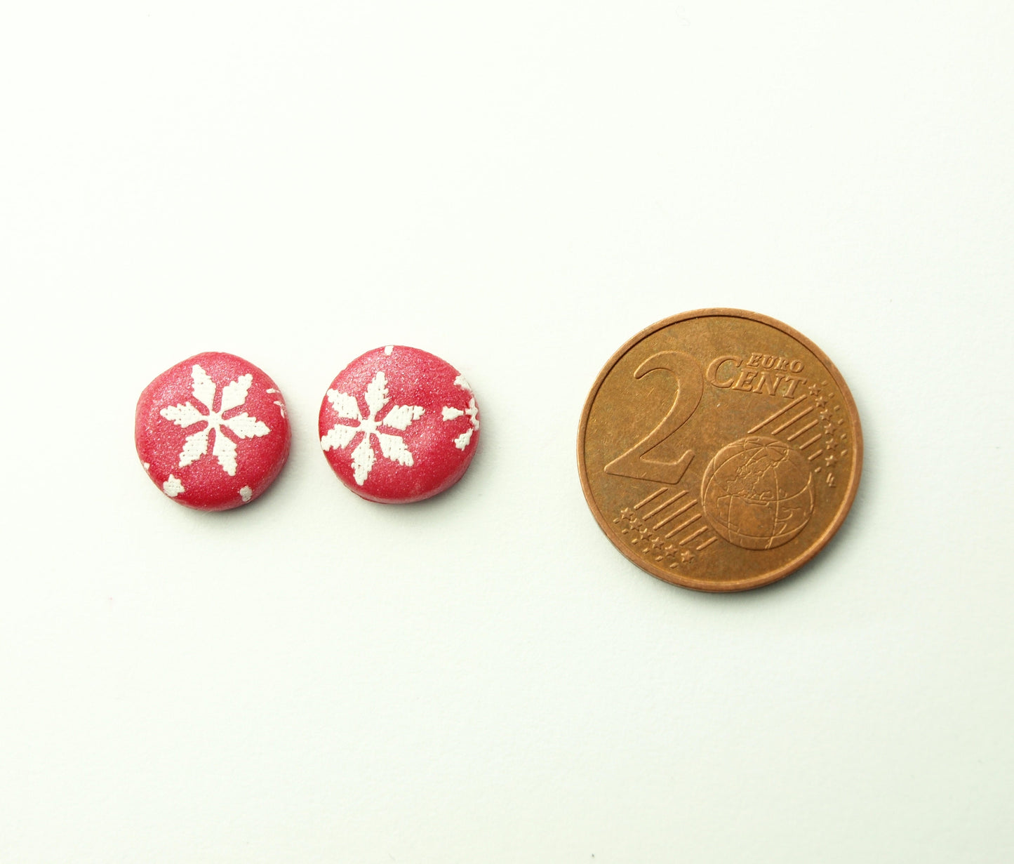 Ohrstecker Schneeflocken Muster rot weiß Polymer Clay Fimo Ohrringe Stecker nach Wahl