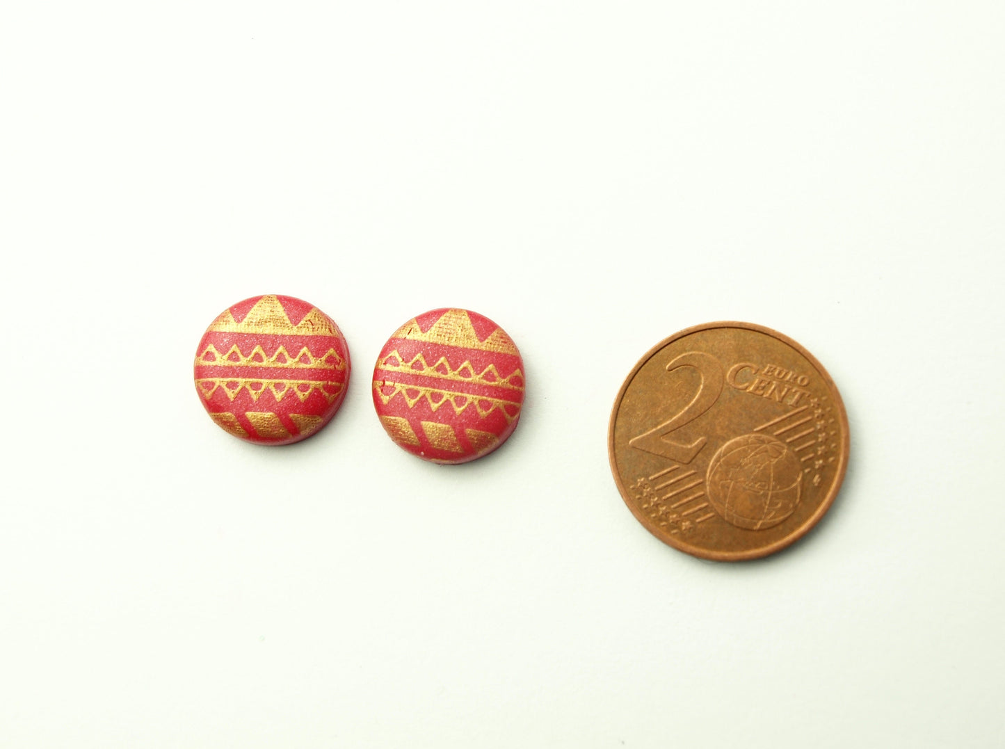 Ohrstecker Retro Muster Dreiecke geometrisch rot gold Polymer Clay Fimo Ohrringe Stecker nach Wahl