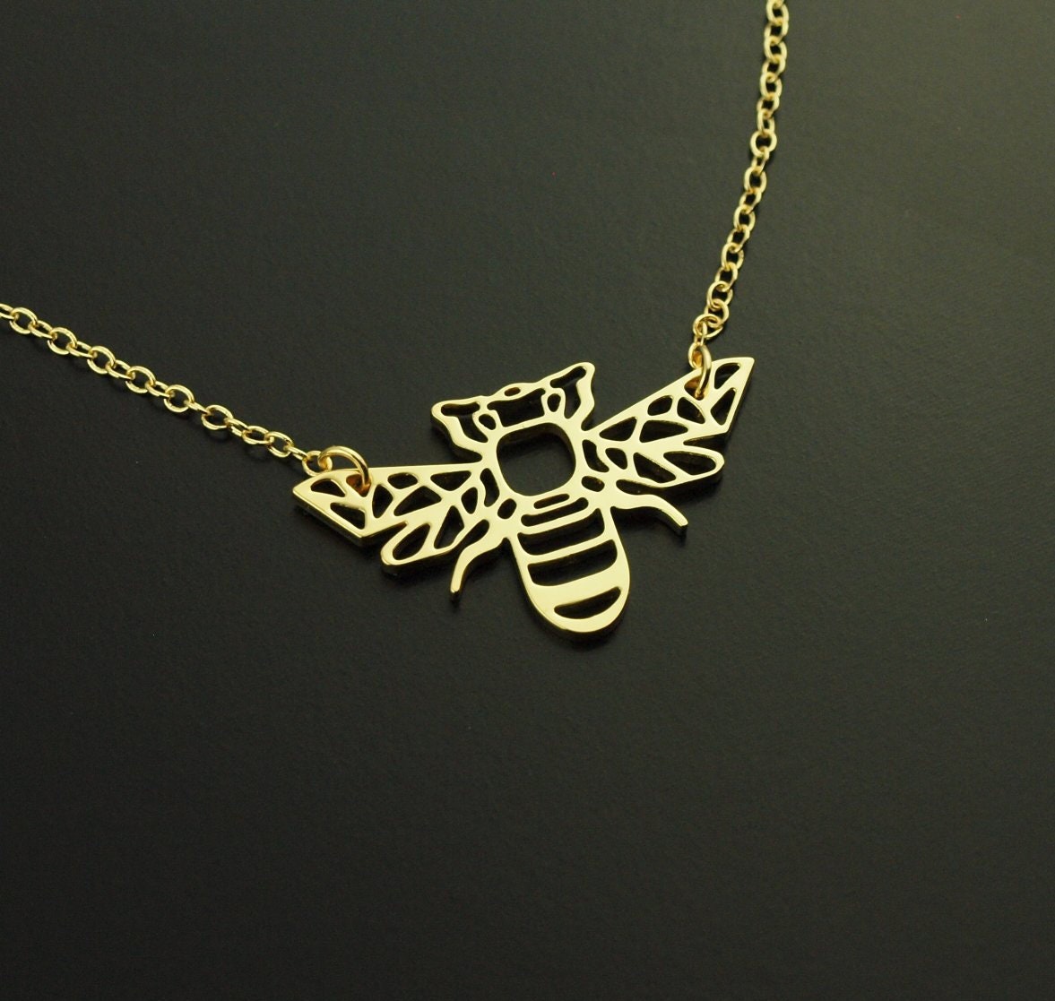 Kette Biene Anhänger golden