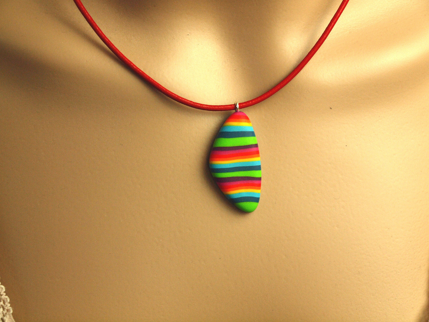 Kette Leder Viereck Streifen Polymer Clay farbig bunt Regenbogen retro Muster nach Wahl