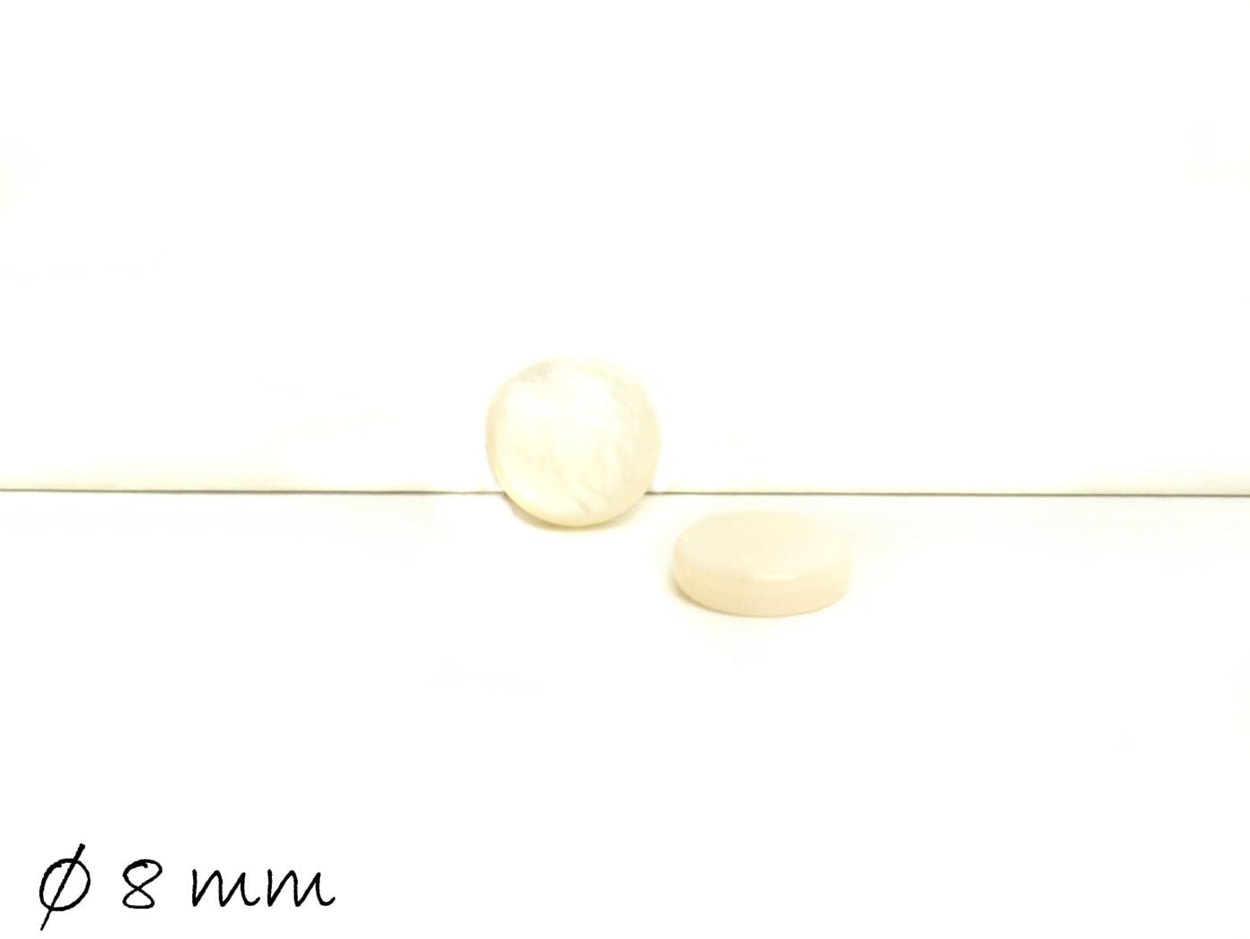 2 Stück Cabochons, Perlmutt, 8 mm, weiß