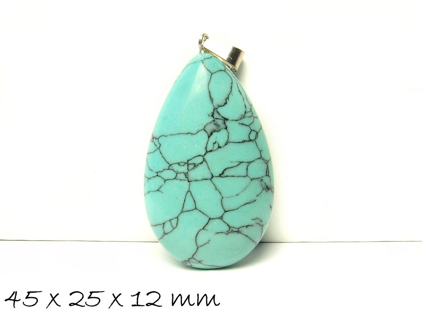 1 Stück Edelstein Anhänger, Tropfen, synthetischer Türkis, 45 x 25 x 12 mm