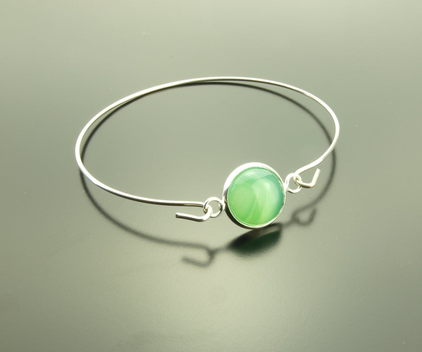 Armreif grüner Achat Jade Armband Edelstein Cabochon Perle