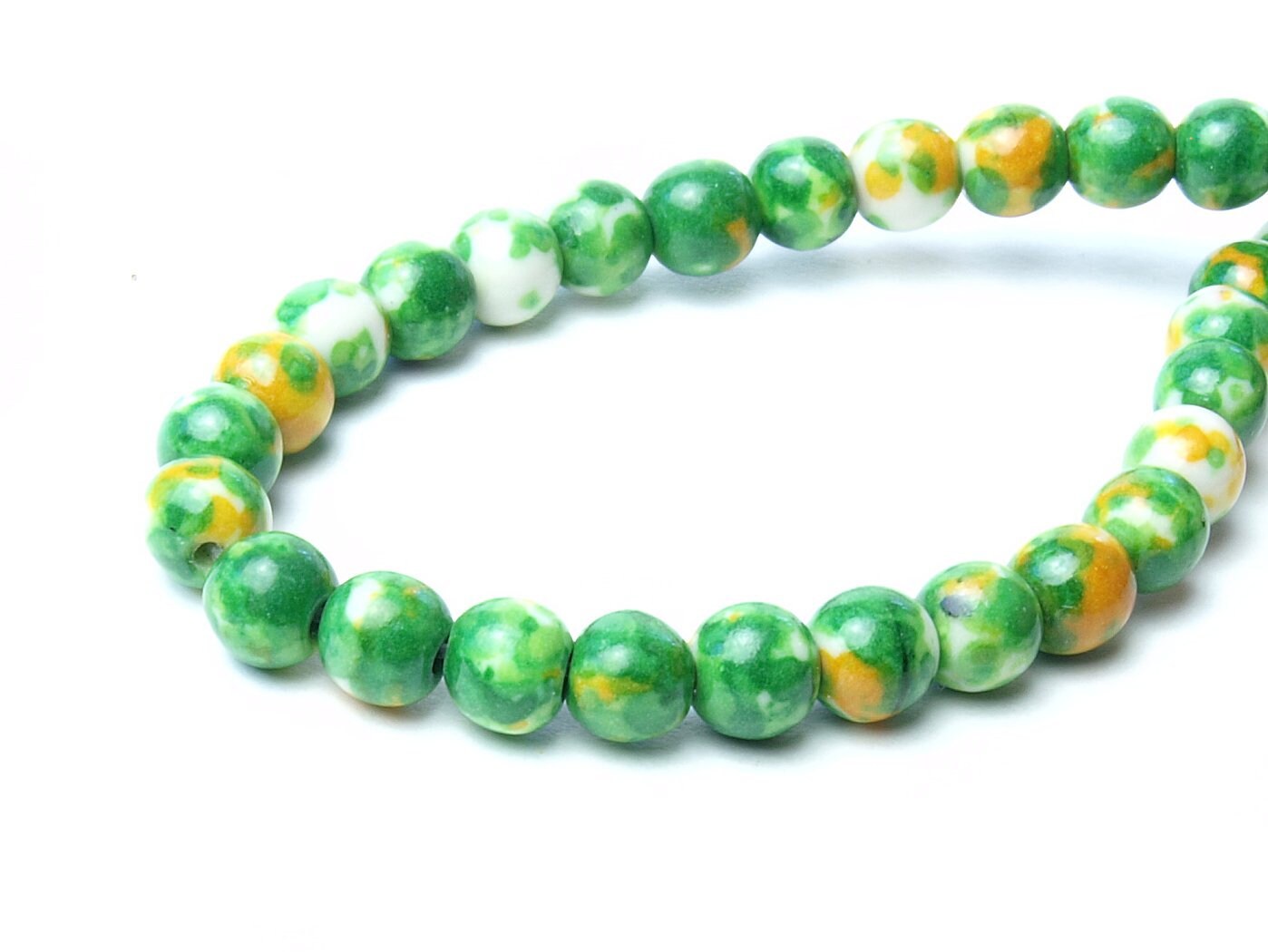 20 Stück Jadeperlen, verschiedene Farben, Ø 6 mm