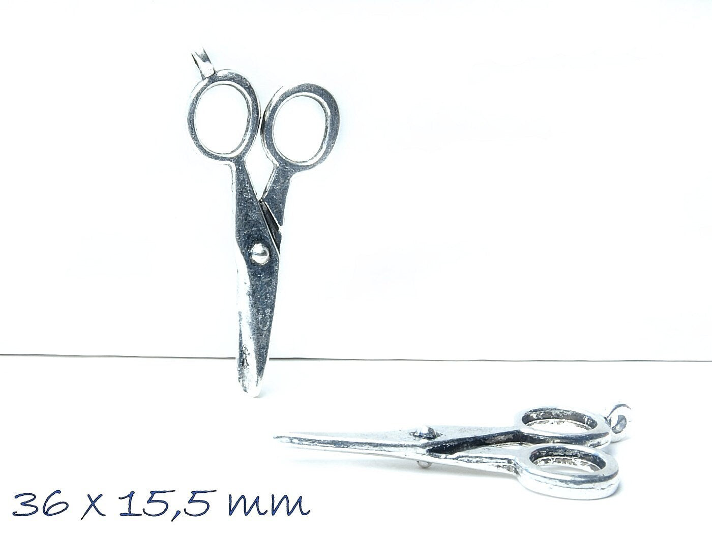 6 Stück Anhänger Schere 36 x 15,5 mm altsilber
