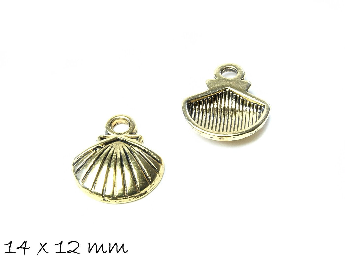 10 Stück Anhänger Muschel, 14 x 12 mm in gold