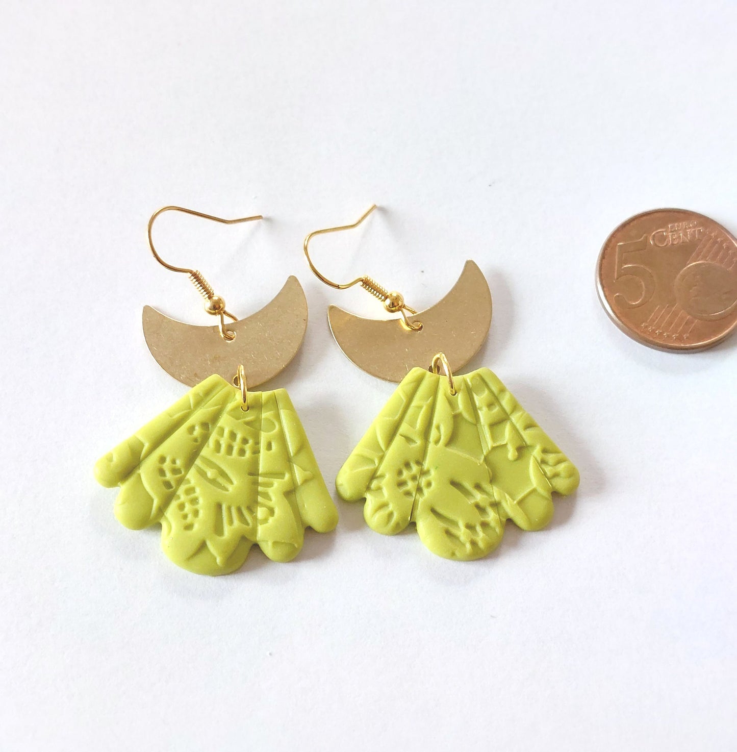 Statement Ohrringe Polymer Clay grün gold Blütenmuster nach Wahl
