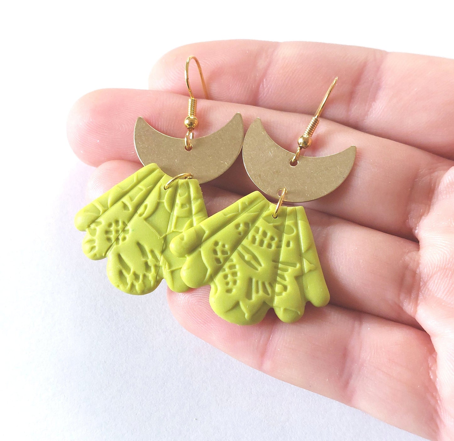 Statement Ohrringe Polymer Clay grün gold Blütenmuster nach Wahl