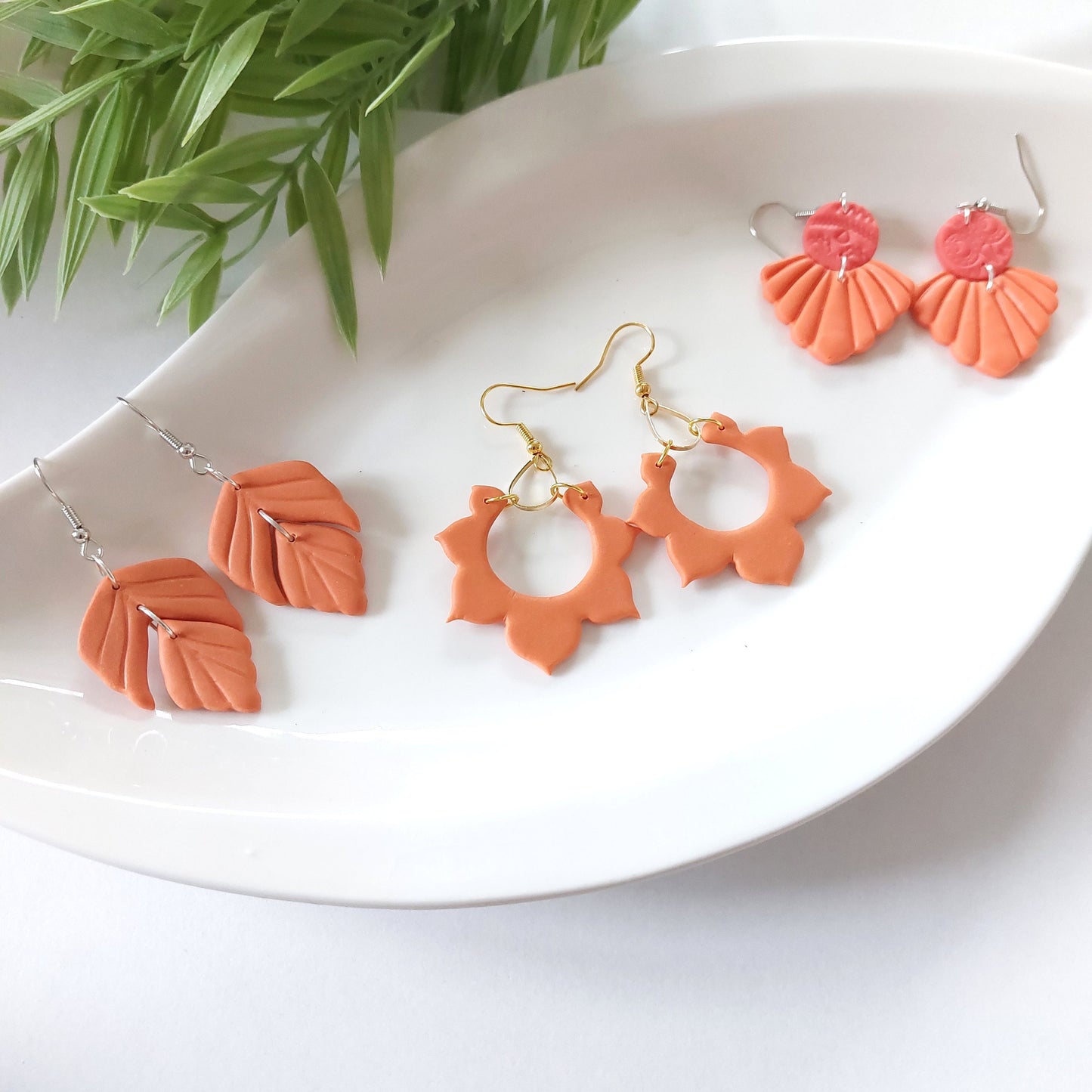 Statement Ohrringe Polymer Clay Blätter orange nach Wahl
