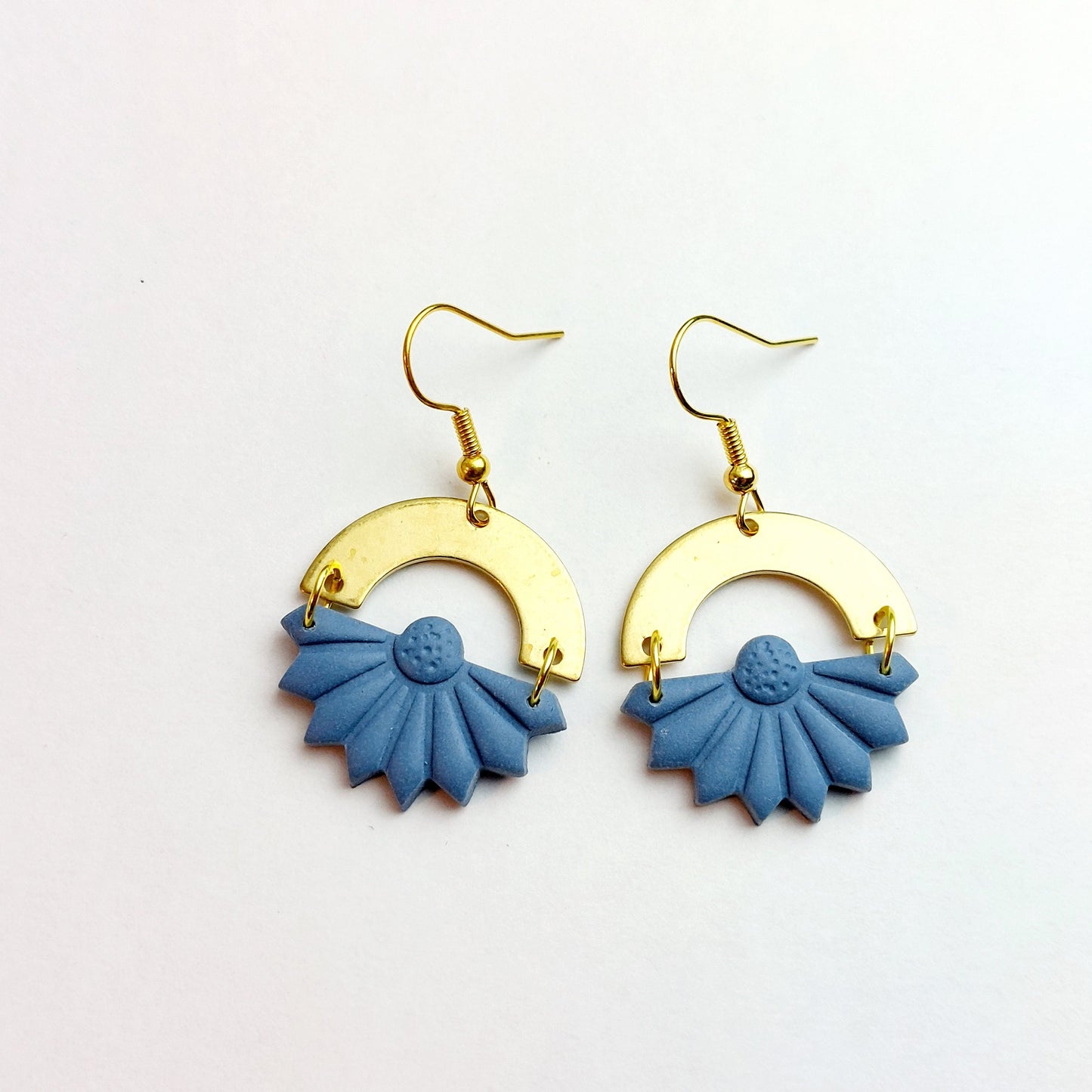 Statement Ohrringe Polymer Clay Blüten Blätter geometrisch blau nach Wahl