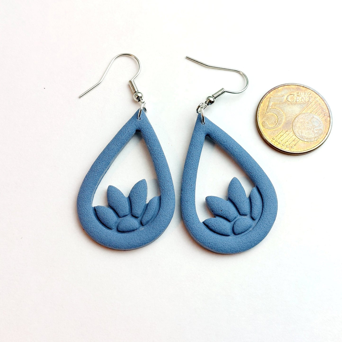 Statement Ohrringe Polymer Clay Blüten Blätter geometrisch blau nach Wahl