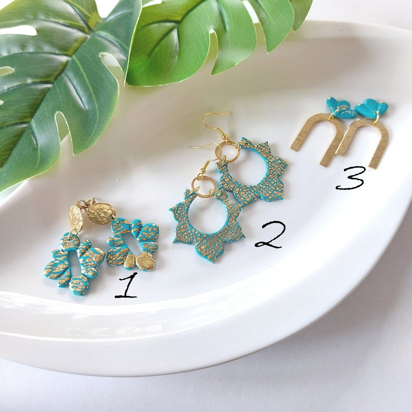 Statement Ohrringe Polymer Clay Blüten blau gold nach Wahl
