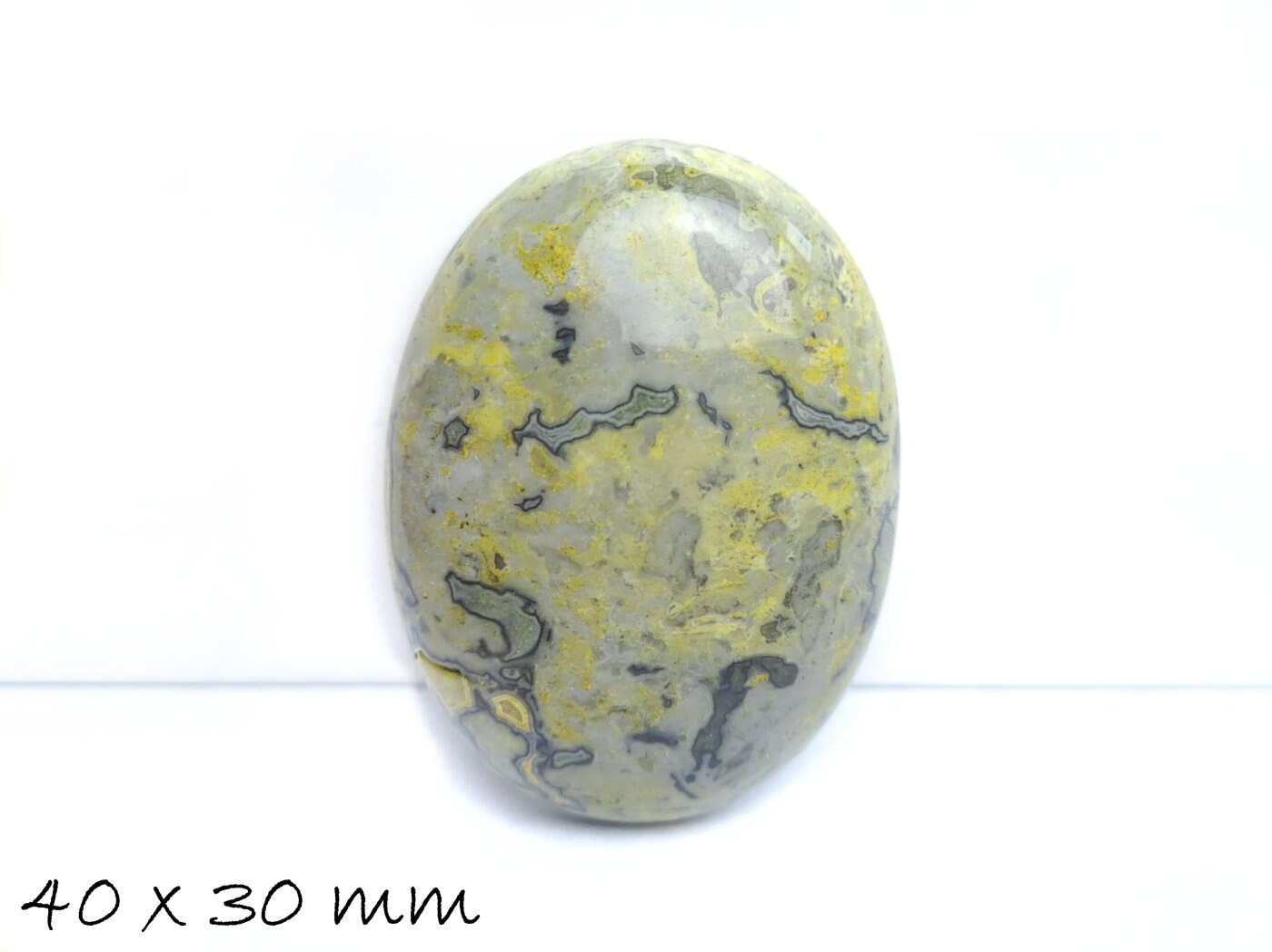 1 Stück Cabochon, Ripple-Jasper, 40 x 30 mm, gelb-grün