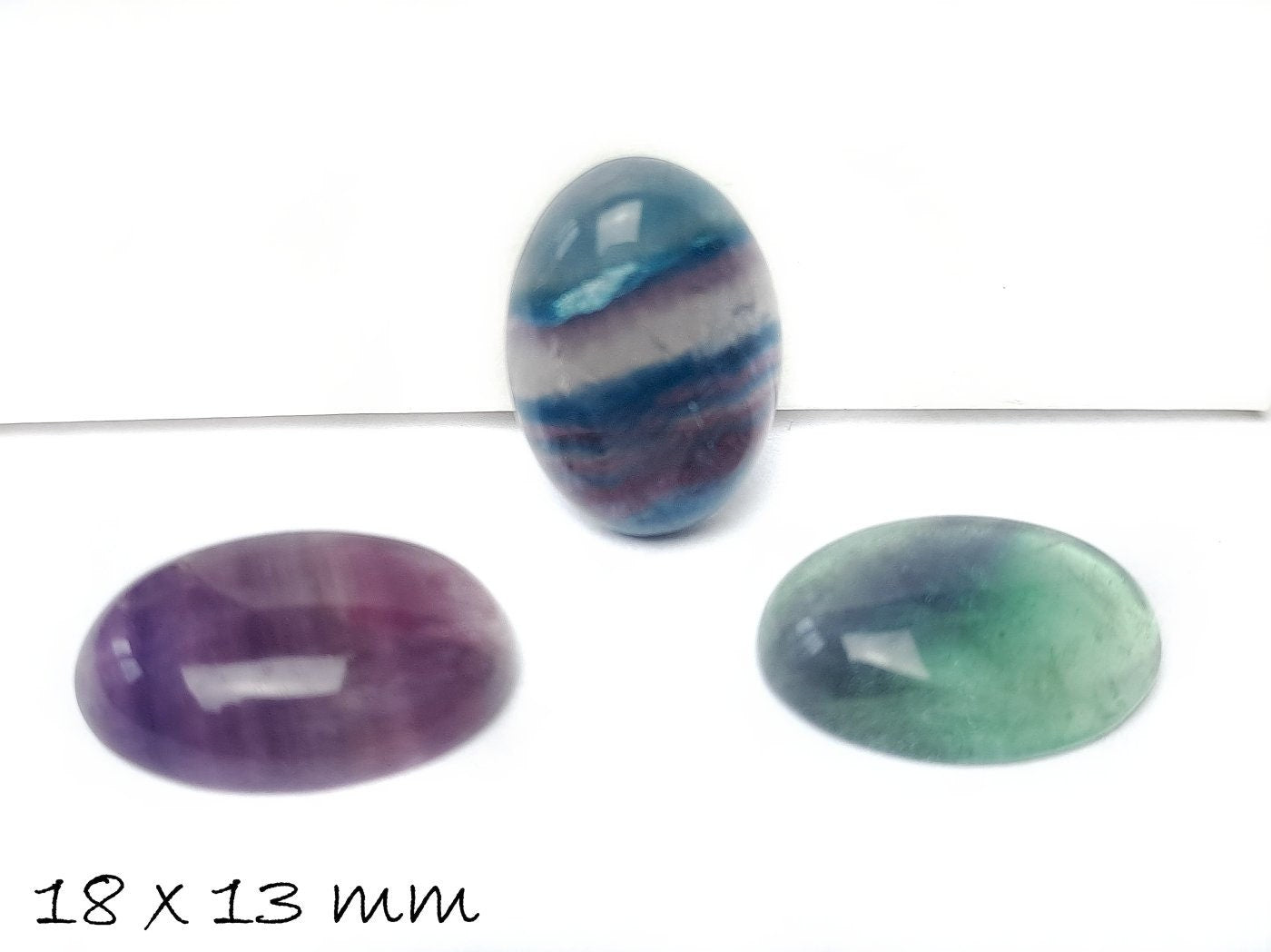 2 Stück Edelstein Cabochons Regenbogen-Fluorit, 18 x 13 mm