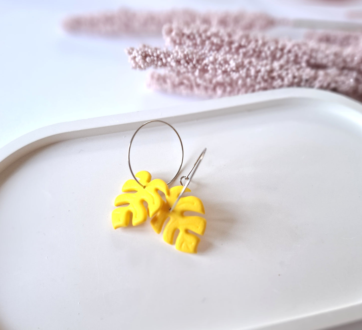 Statement Ohrringe Polymer Clay Monstera Palme Blatt Creole gelb