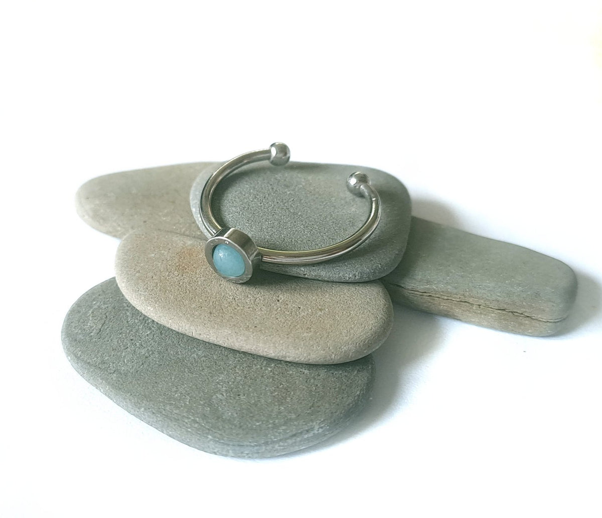 Blaue Jade Ring verstellbar aus Edelstahl (4 mm) | Blau