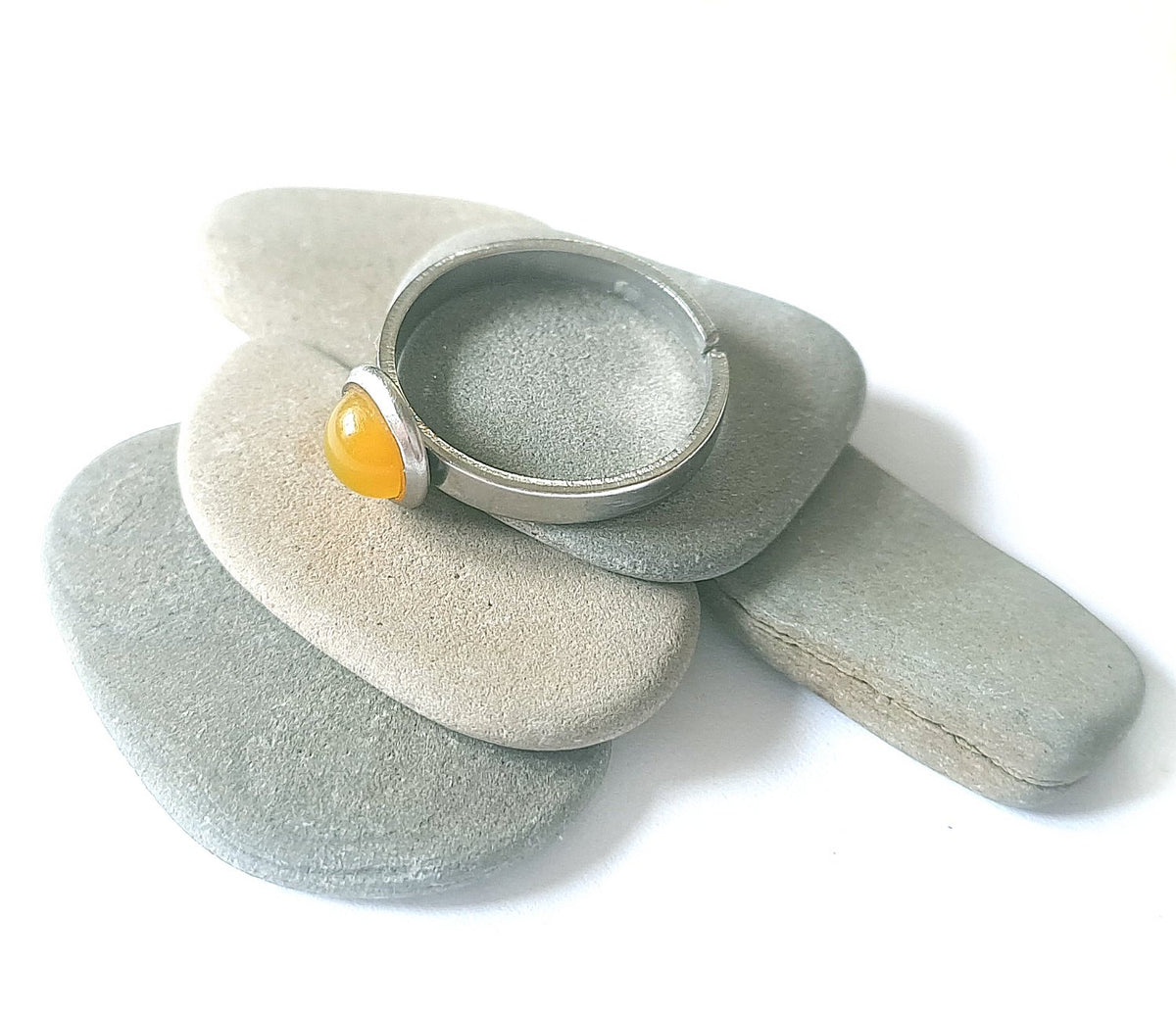 Gelber Achat Ring verstellbar aus Edelstahl (6 mm) | Gelb