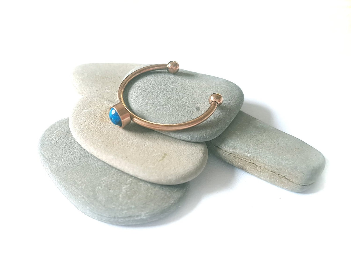 Offener Edelstahl-Ring verstellbar mit blauem Ripple-Stein (4mm)