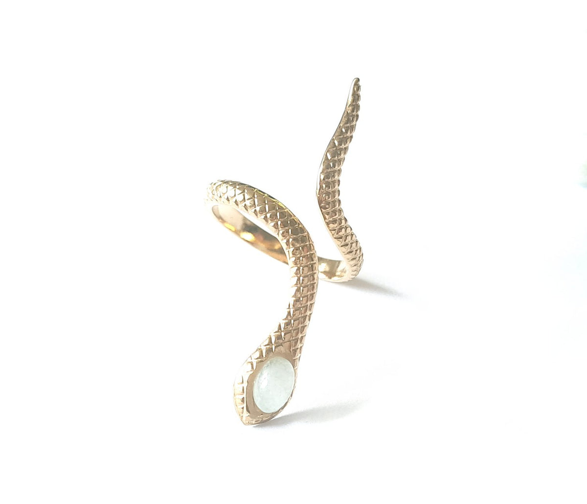 Schlangen Ring Gold verstellbar aus Edelstahl mit Jade (6x3 mm)