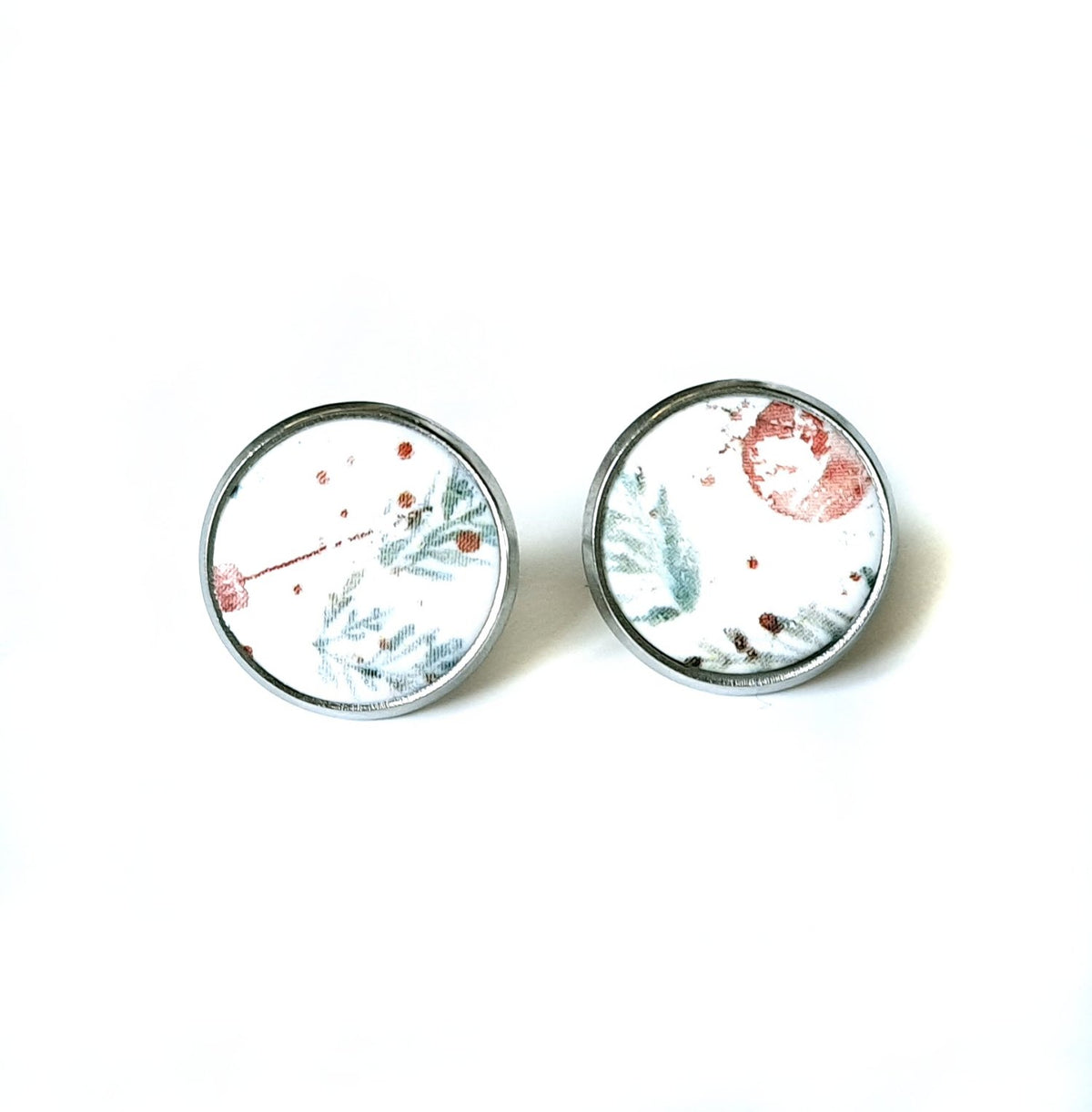 Ohrstecker Edelstahl & Polymer Clay – Winterliches Motiv (12mm Cabochon)