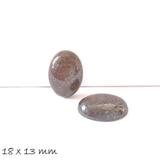 2 Stück Edelstein Cabochons, Bronzit, 18 x 13 mm
