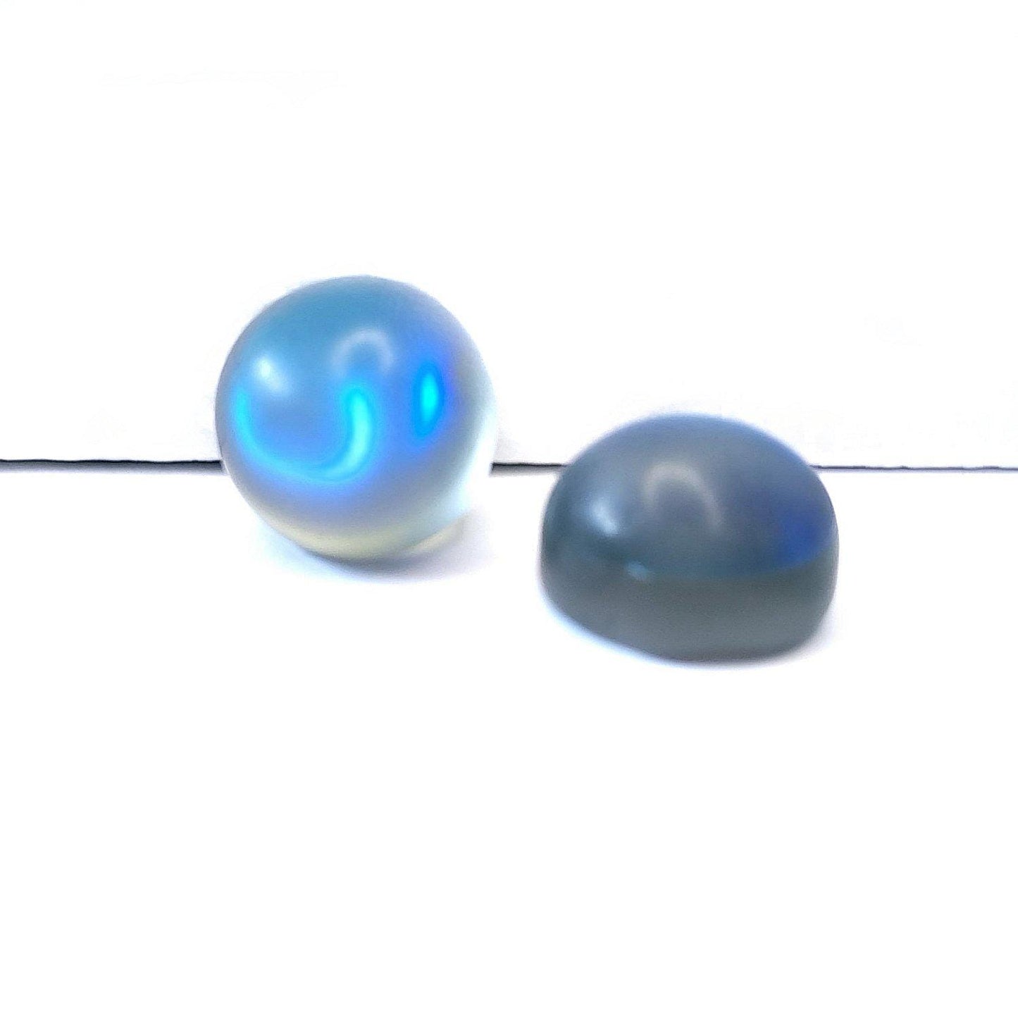 2 Stück Edelstein Cabochons, Synthetischer Mondstein, Ø 12 mm