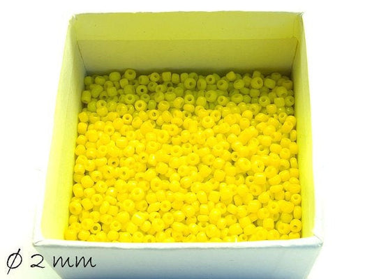 0,05EUR/g - 50 g opake Rocailles gelb 2 mm #8 Perlen