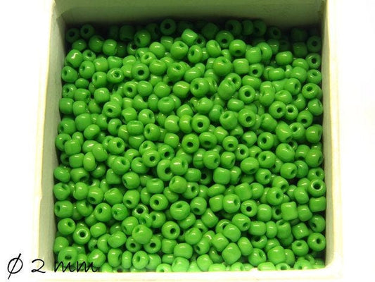 0,05EUR/g - 50 g opake Rocailles grün 2 mm #12 Perlen