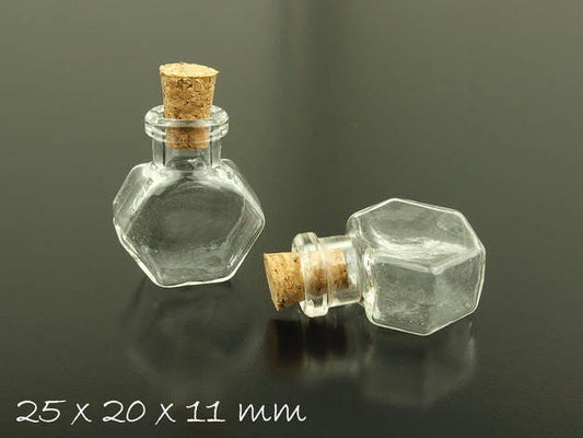 1 Stück kleine Glasflasche Hexagon mit Korken Anhänger Charm Glas Flasche