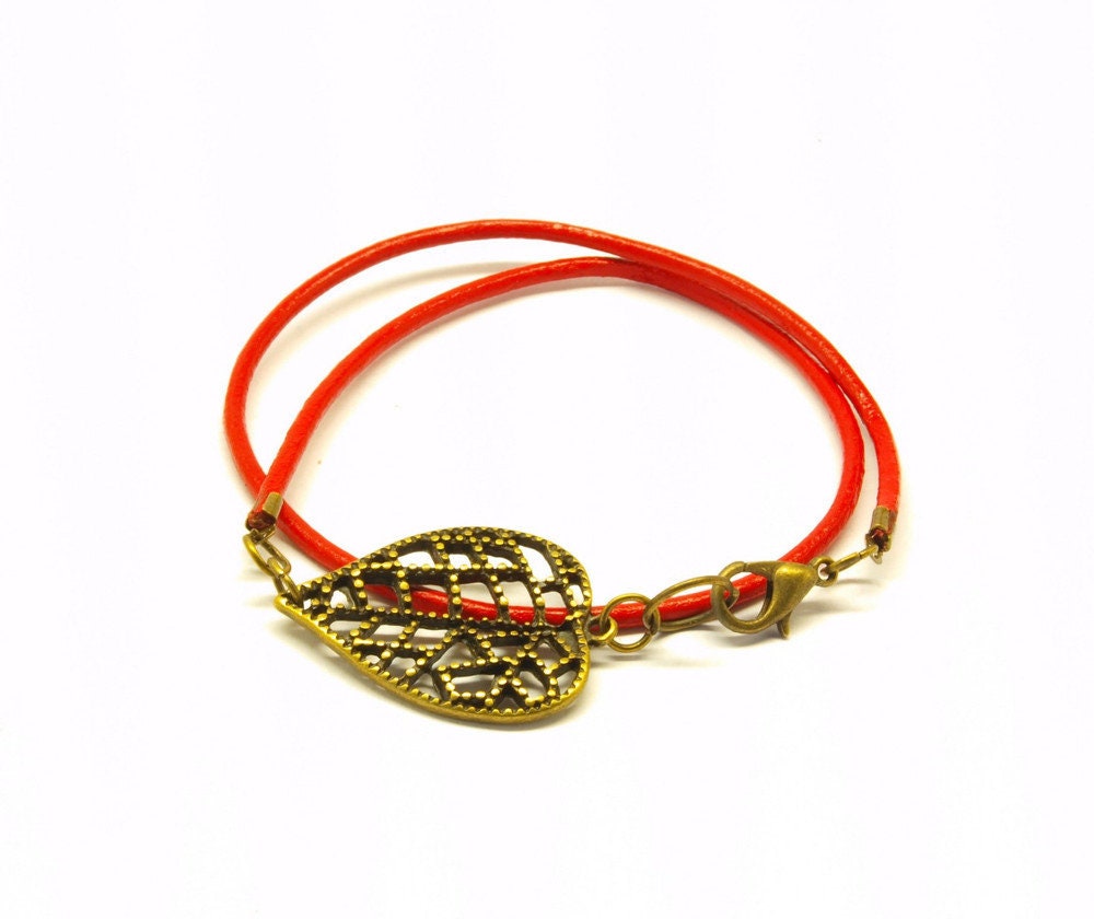 Leder Armband rot Blatt bronze vintage Wickelkette