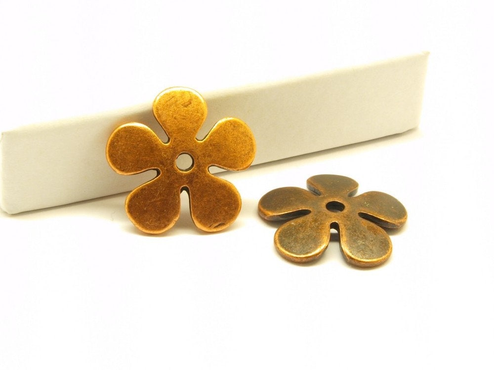 5 Stück Perlenkappe massiv Blume kupfer Ø 21 mm