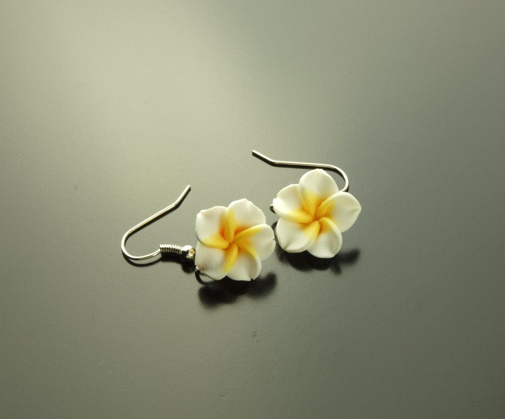 Ohrhänger Frangipani Blüte Blume Ohrring weiß gelb