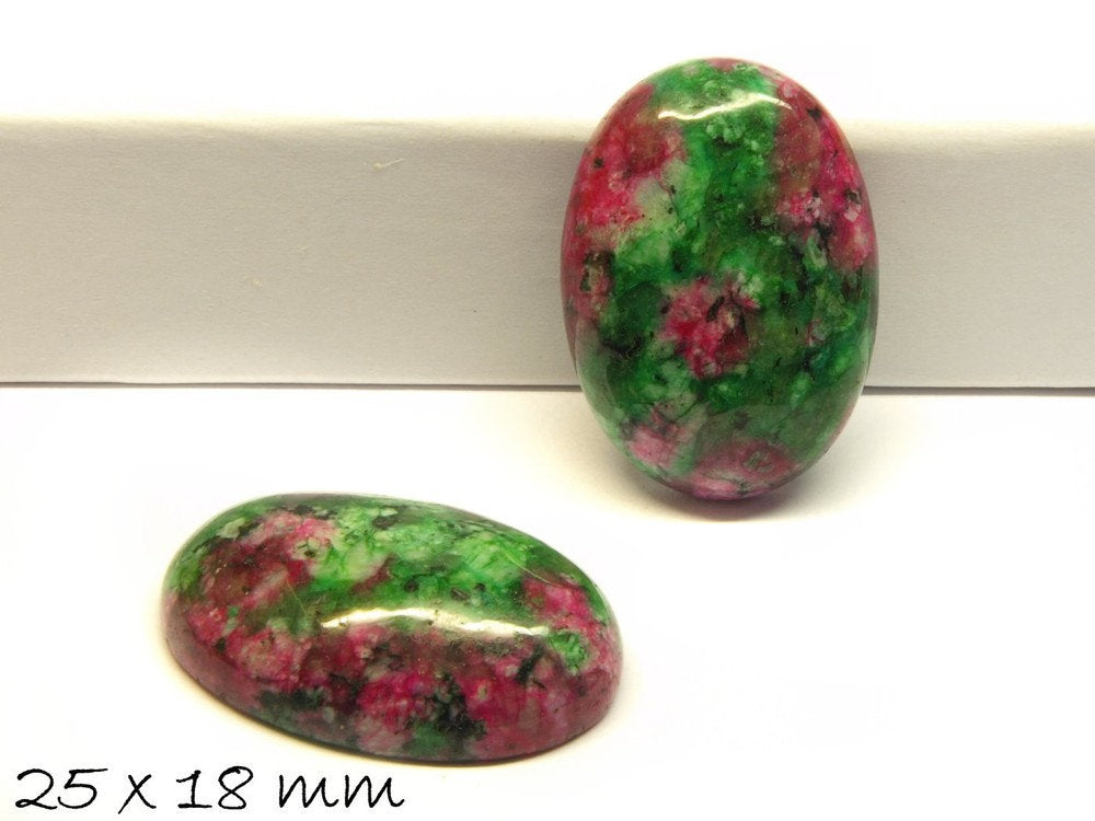 1 Stück ovaler Edelstein-Cabochon, Rubin-Zoisit, 25 x 18 mm