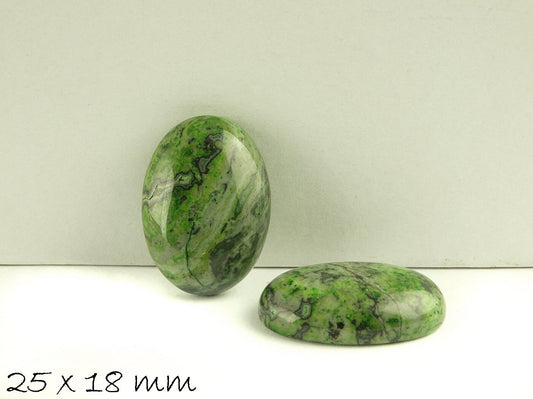 1 Stück ovaler Edelstein Cabochon, Ripple-Jasper, 25 x 18 mm, grün