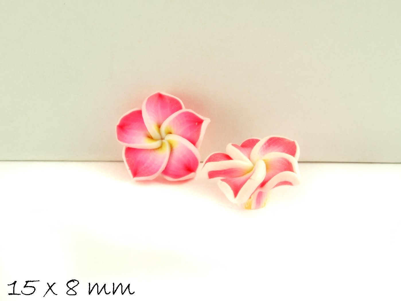 4 Stück Frangipani Blüten, Fimo Clay, rosa-pink 15 x 9 mm